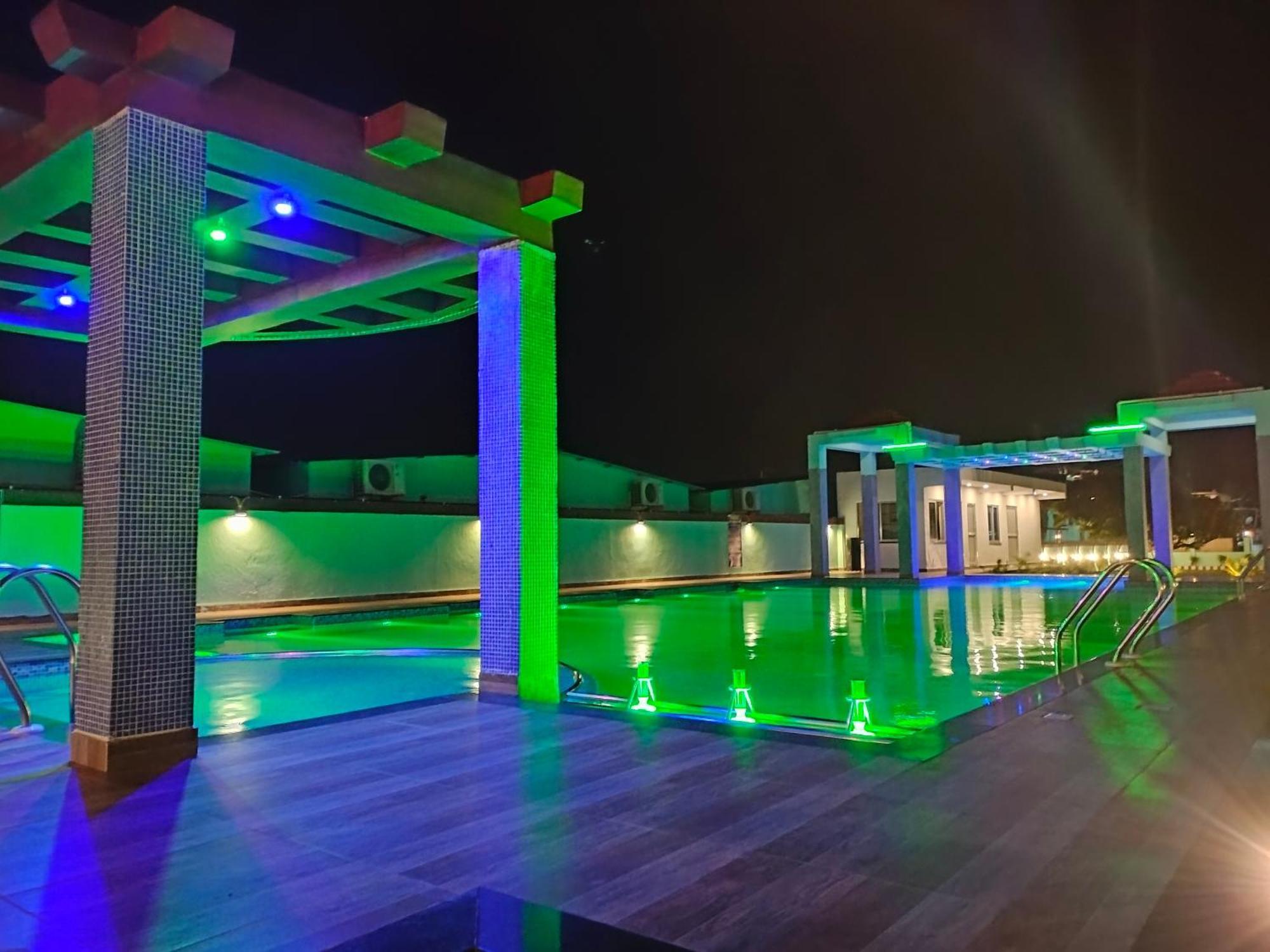 The Triton Beach Resort Мандармани Экстерьер фото