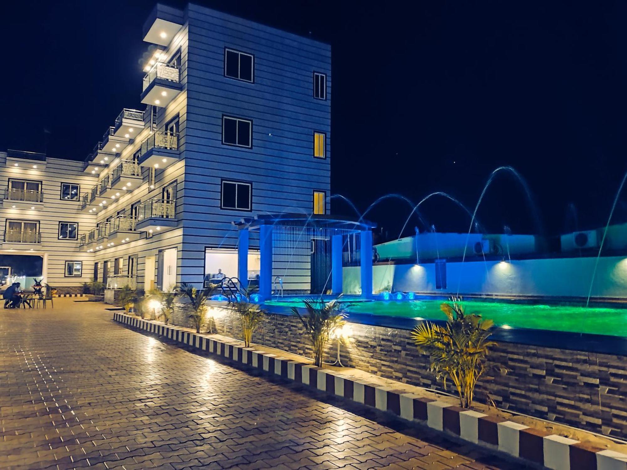 The Triton Beach Resort Мандармани Экстерьер фото